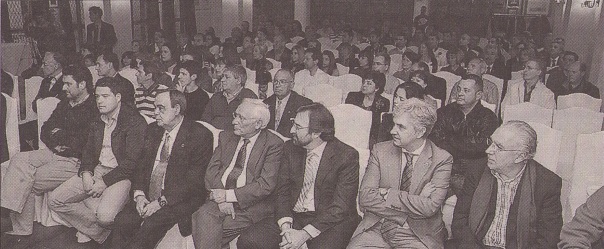 Los salones del Hotel Cándido se llenaron para la presentación (Javier Arranz, 2º por la izqda. en la primera fila)