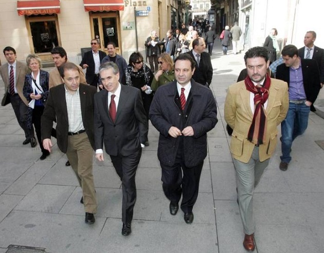 El ministro de Presidencia, Ramón Jáuregui, de visita por Segovia